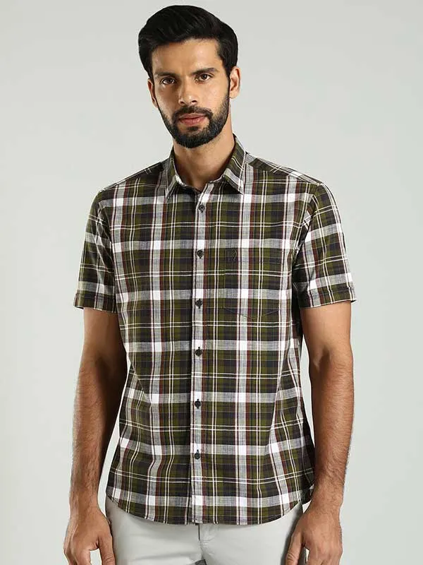 Men Checked Half Sleeve Cotton Shirt